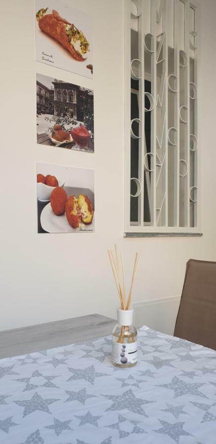 Casa Gialli คาตาเนีย ภายนอก รูปภาพ